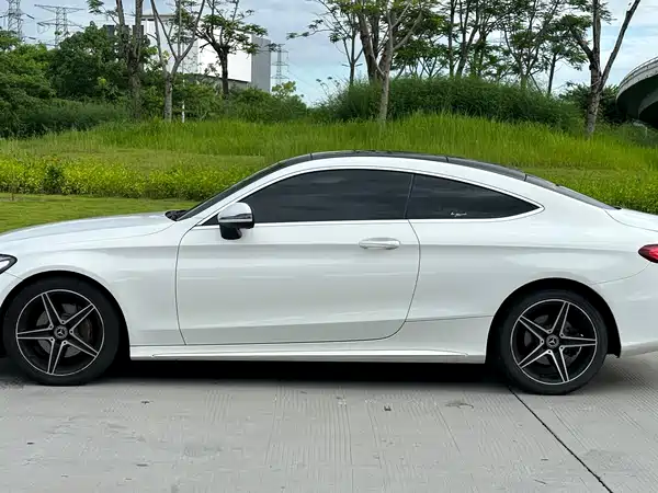Mercedes-Benz C-Class 2018