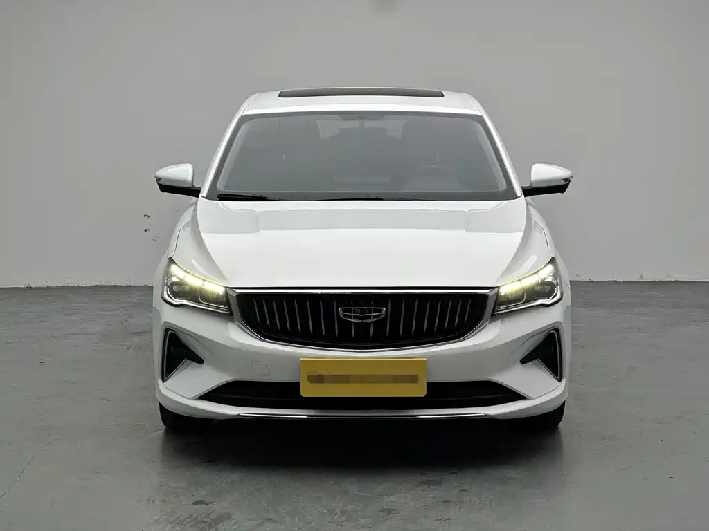 Geely Emgrand 2023 — фото 2