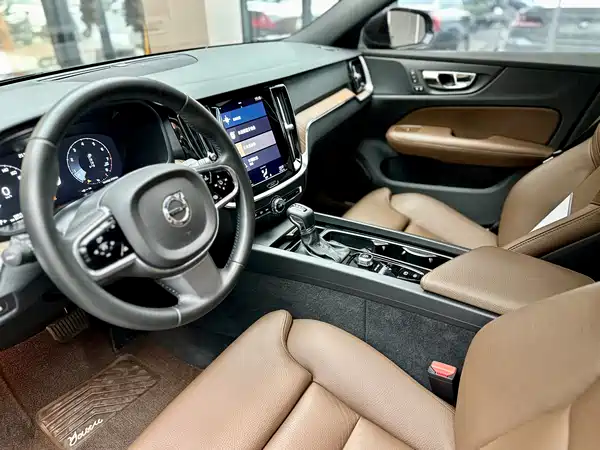 Volvo S60 2021