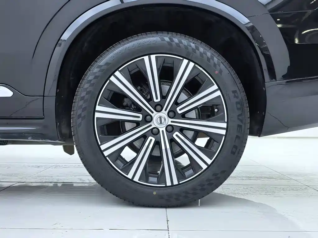 Volvo XC90 2020 — фото 27