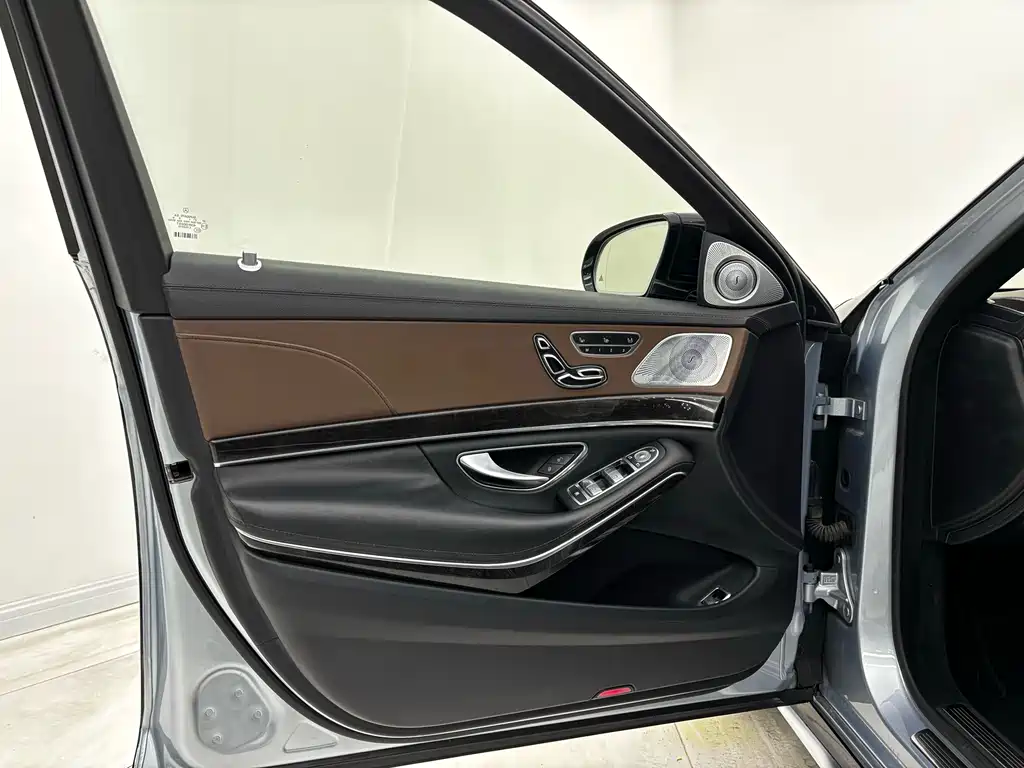 Mercedes-Benz S-Class AMG 2016 — фото 10