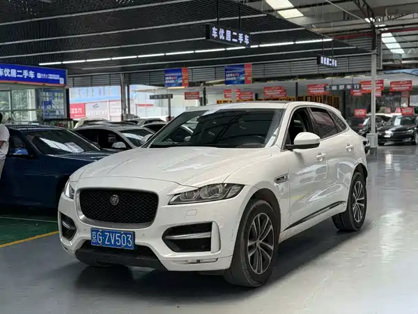 Jaguar F-PACE 2017