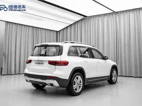 Mercedes-Benz GLB 2023