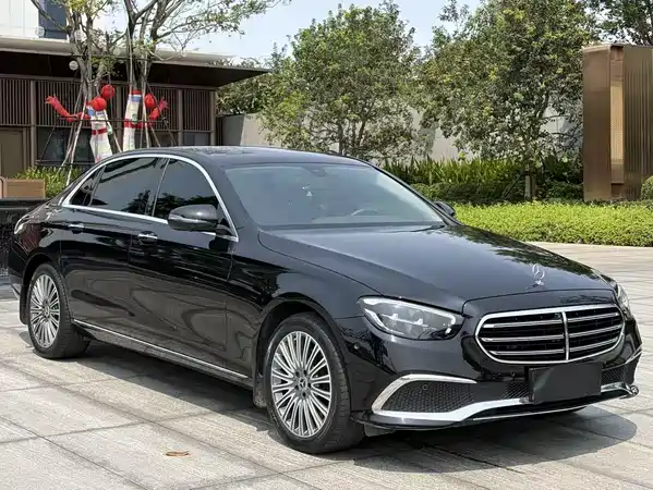 Mercedes-Benz E-Class 2021