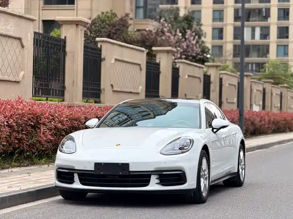Porsche Panamera 2018