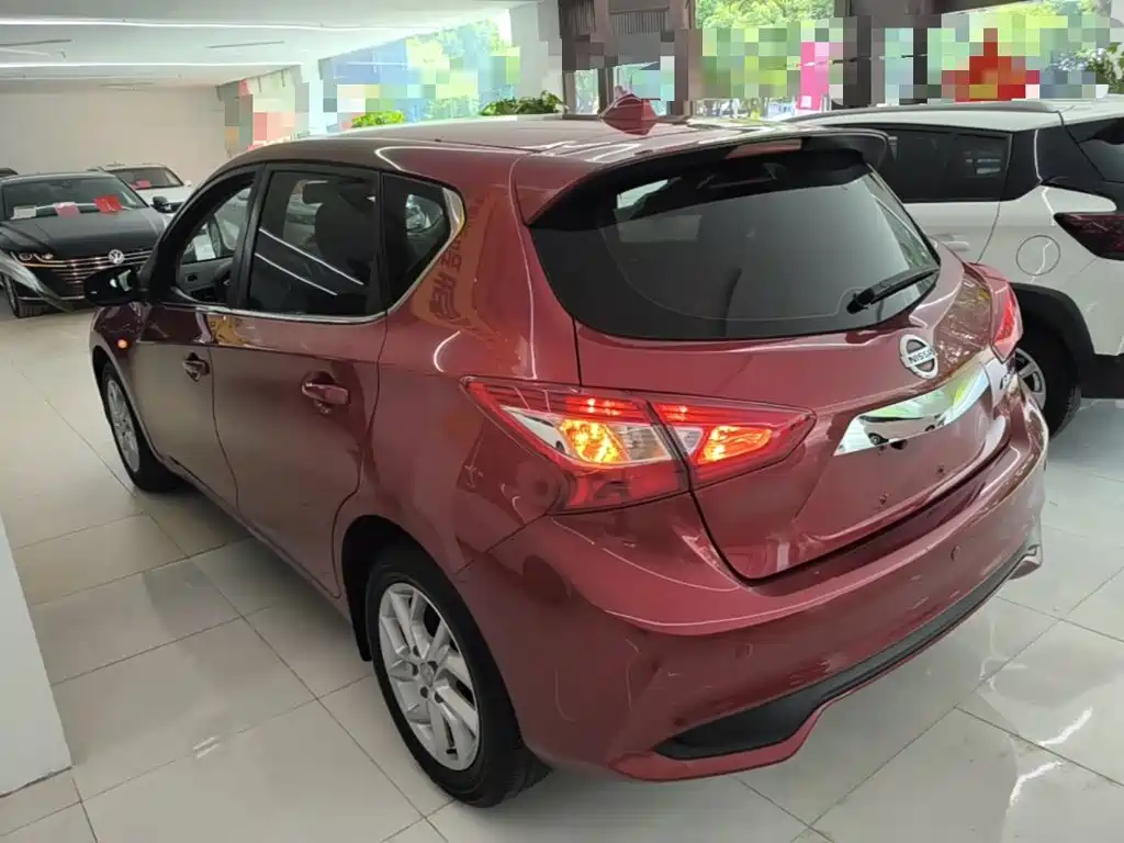 Nissan Tiida 2022