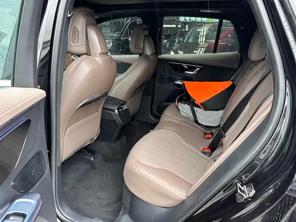 Mercedes-Benz EQE SUV 2025