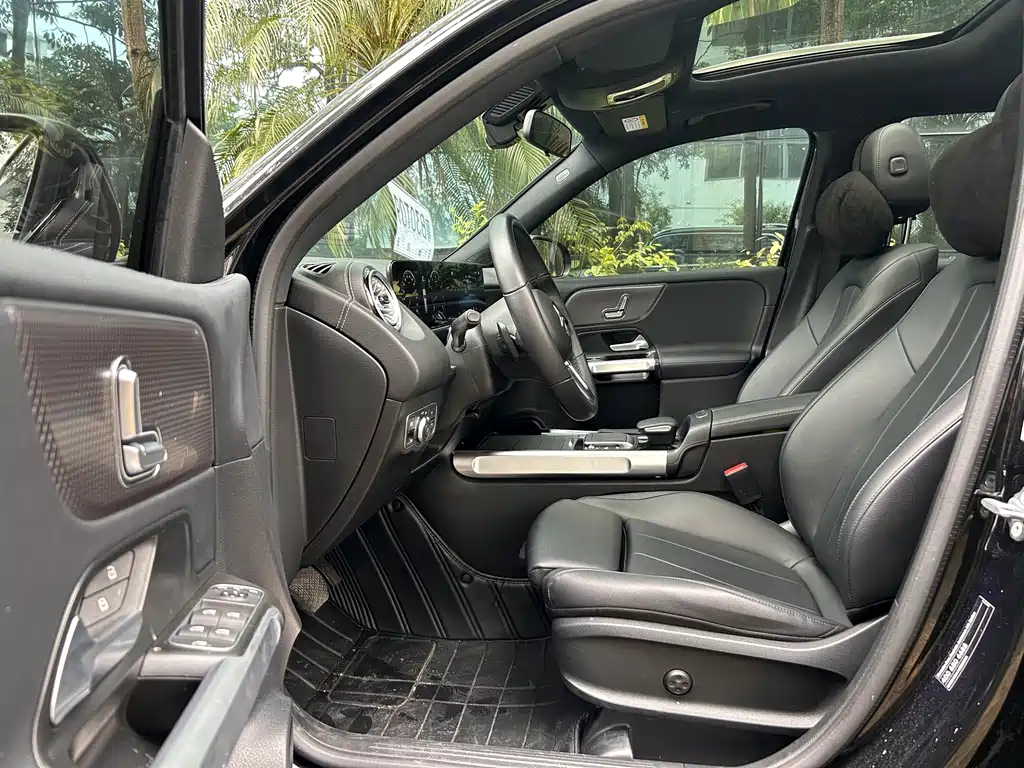 Mercedes-Benz GLB 2022