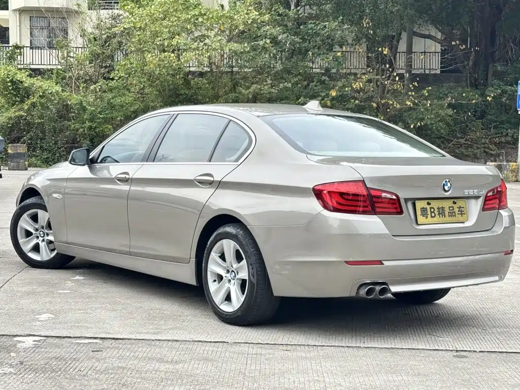 BMW 5 Series 2011