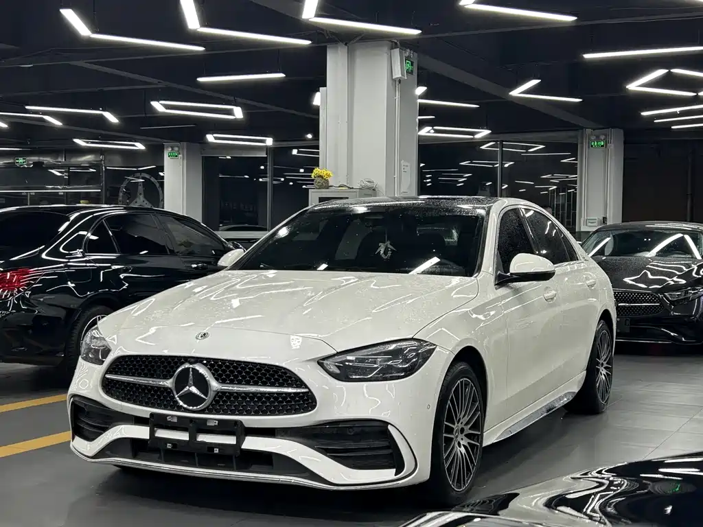 Mercedes-Benz C-Class 2024