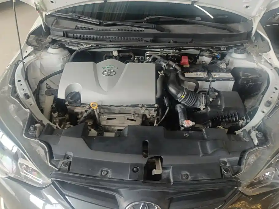 Toyota Yaris L 2018 — фото 10