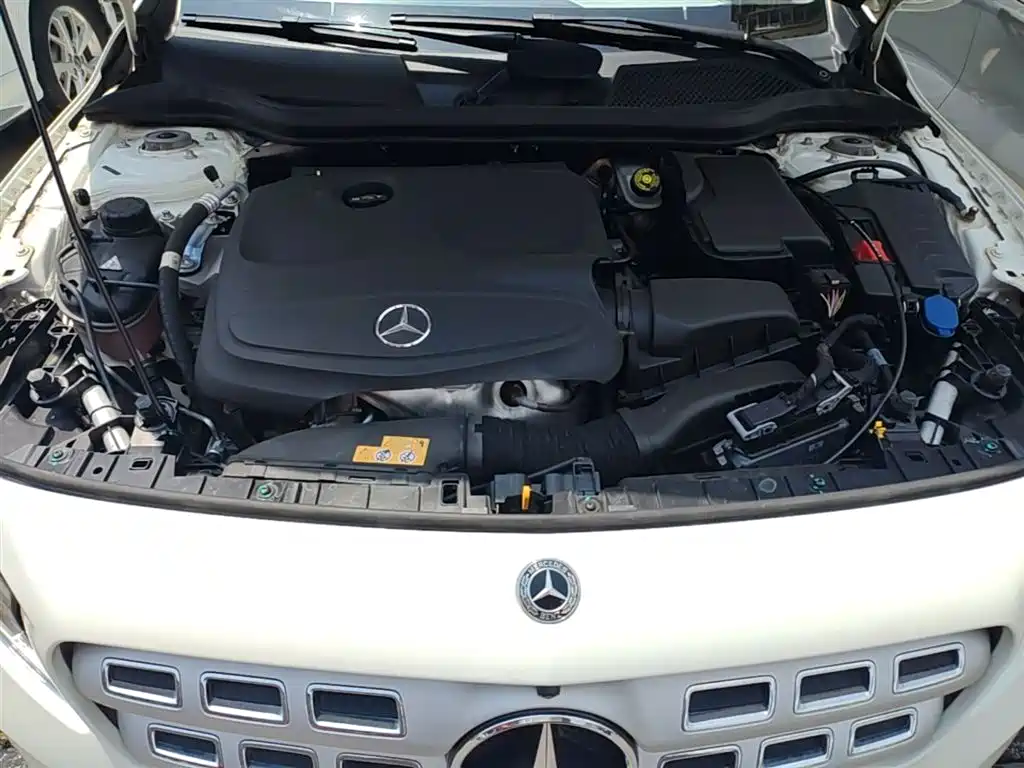 Mercedes-Benz GLA 2018 — фото 20