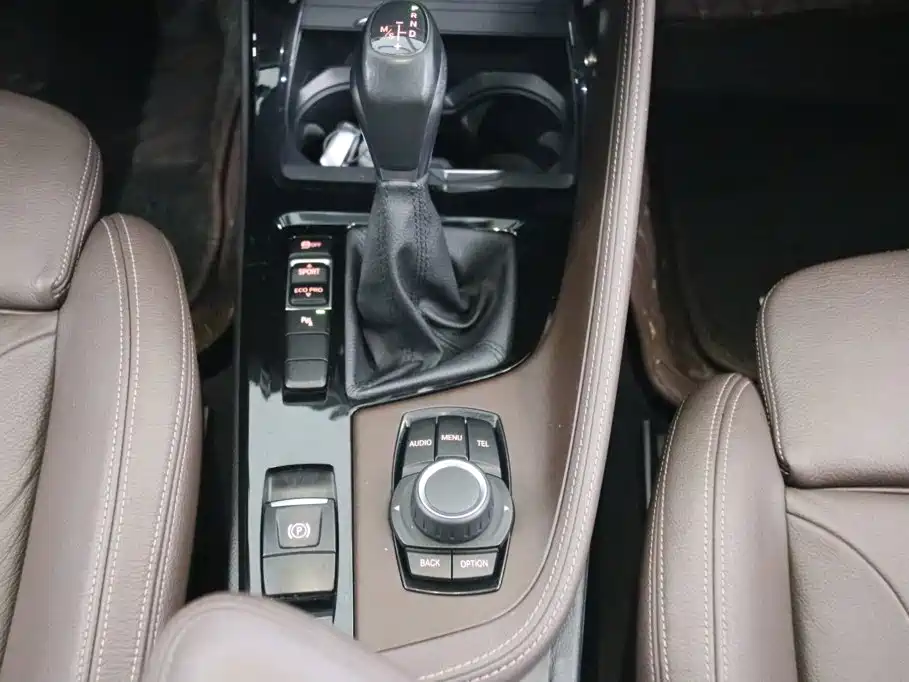 BMW X1 2017 — фото 10