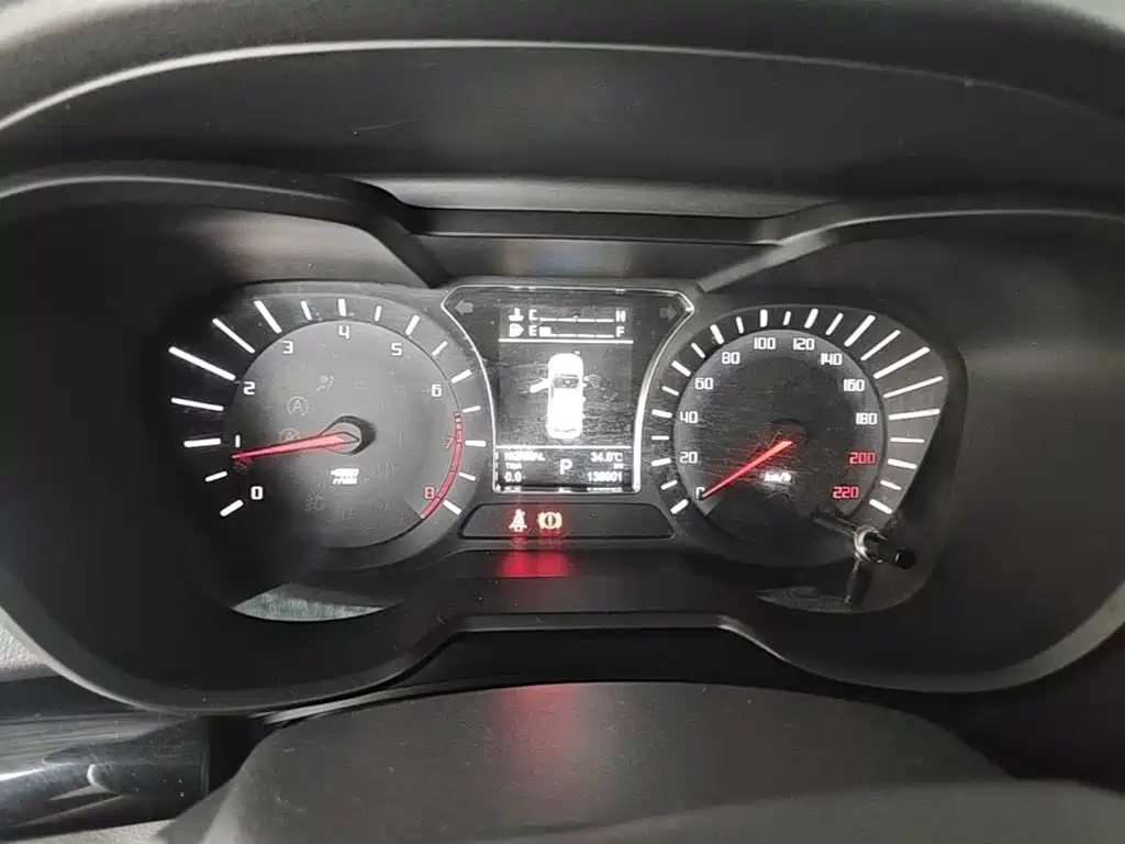 GAC Trumpchi GS4 2016 — фото 12