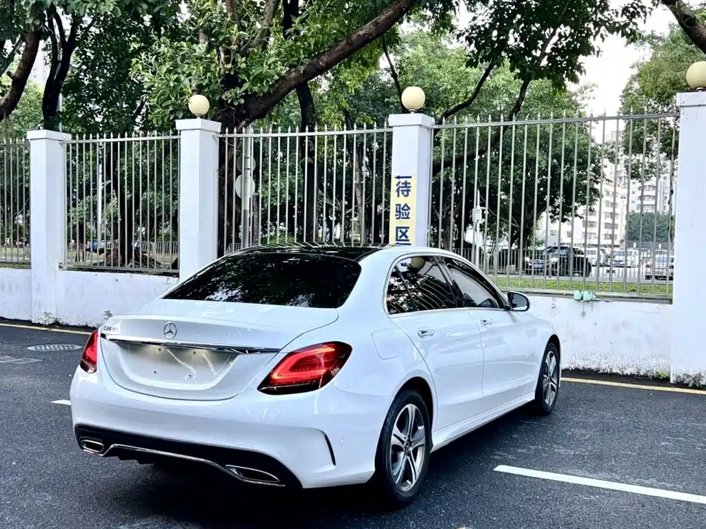 Mercedes-Benz C-Class 2020 — фото 7