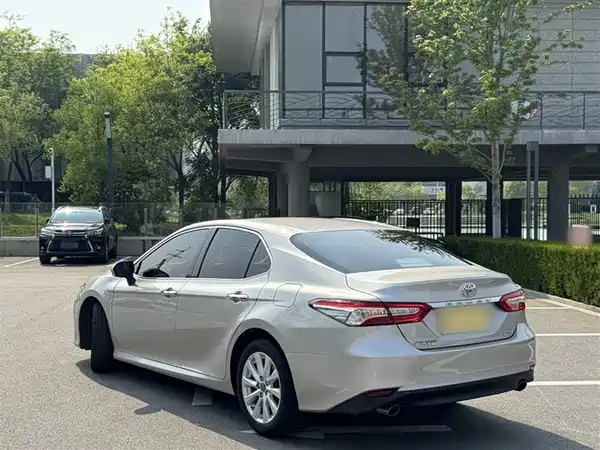 Toyota Camry 2019