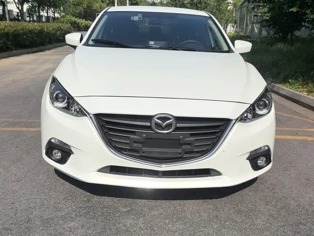 Mazda 3 Axela 2016 — фото 2