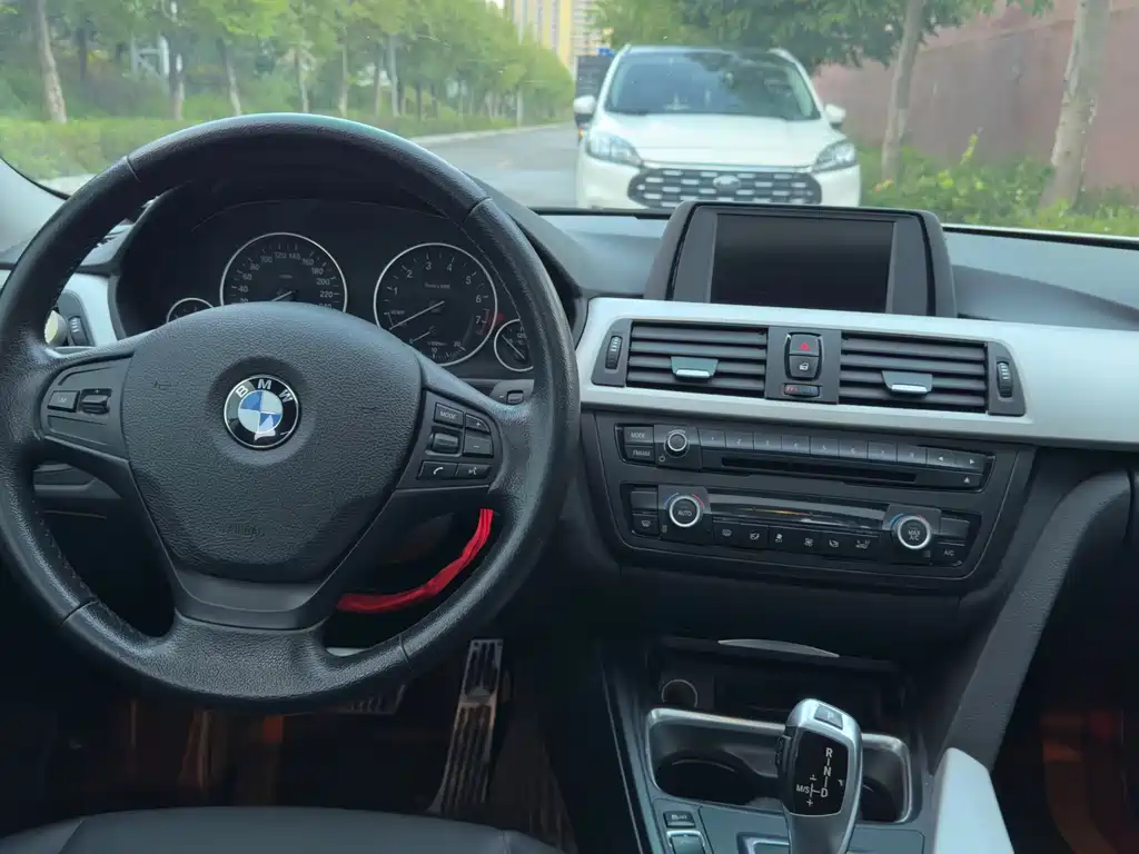 BMW 3 Series 2015