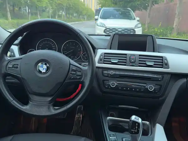BMW 3 Series 2015