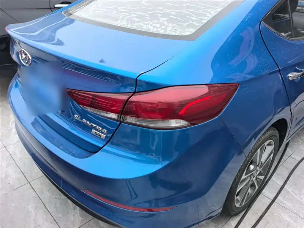 Hyundai Elantra 2018 — фото 7