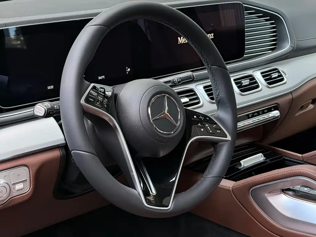 Mercedes-Benz GLS — фото 3