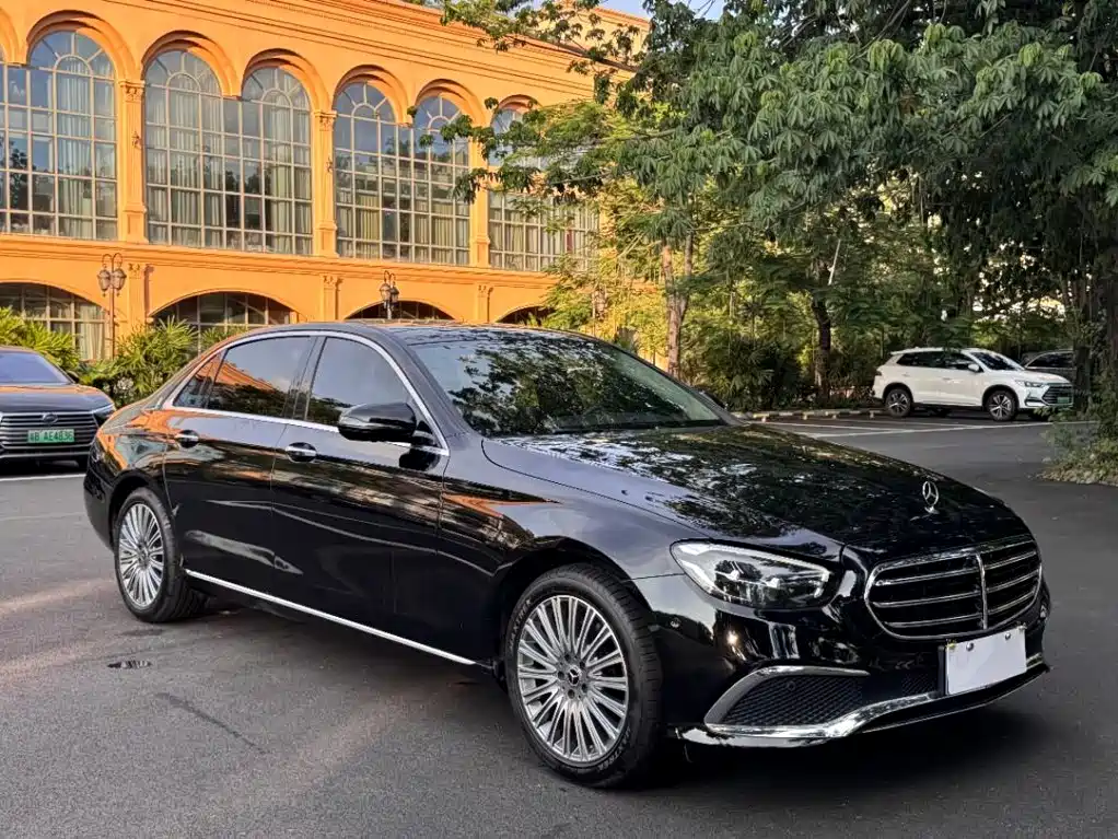 Mercedes-Benz E-Class 2021