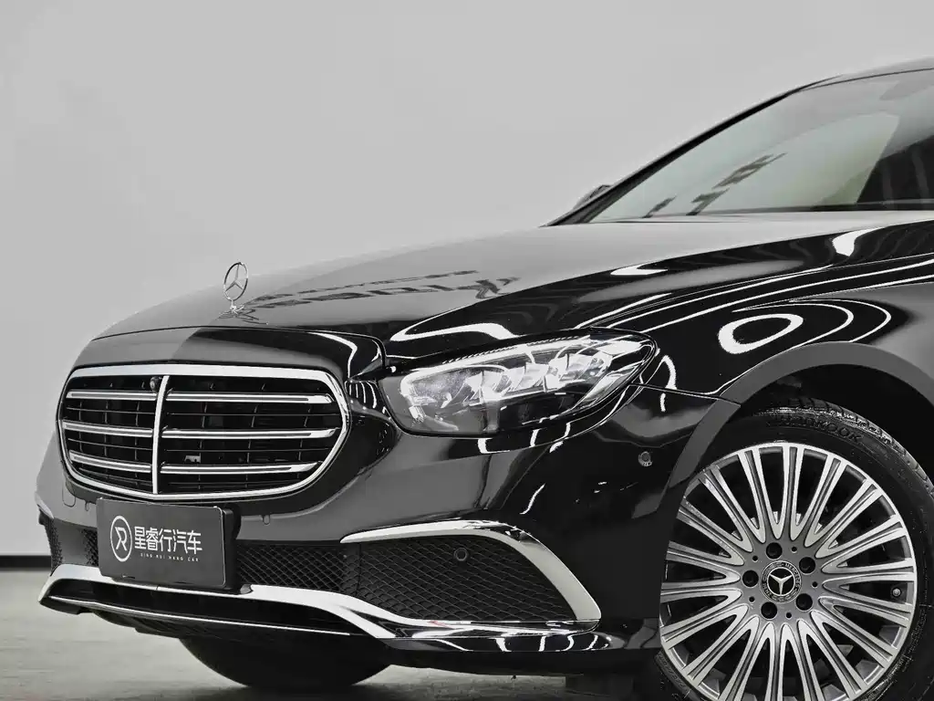 Mercedes-Benz E-Class 2022 — фото 6