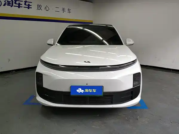 Li Auto L6 2024