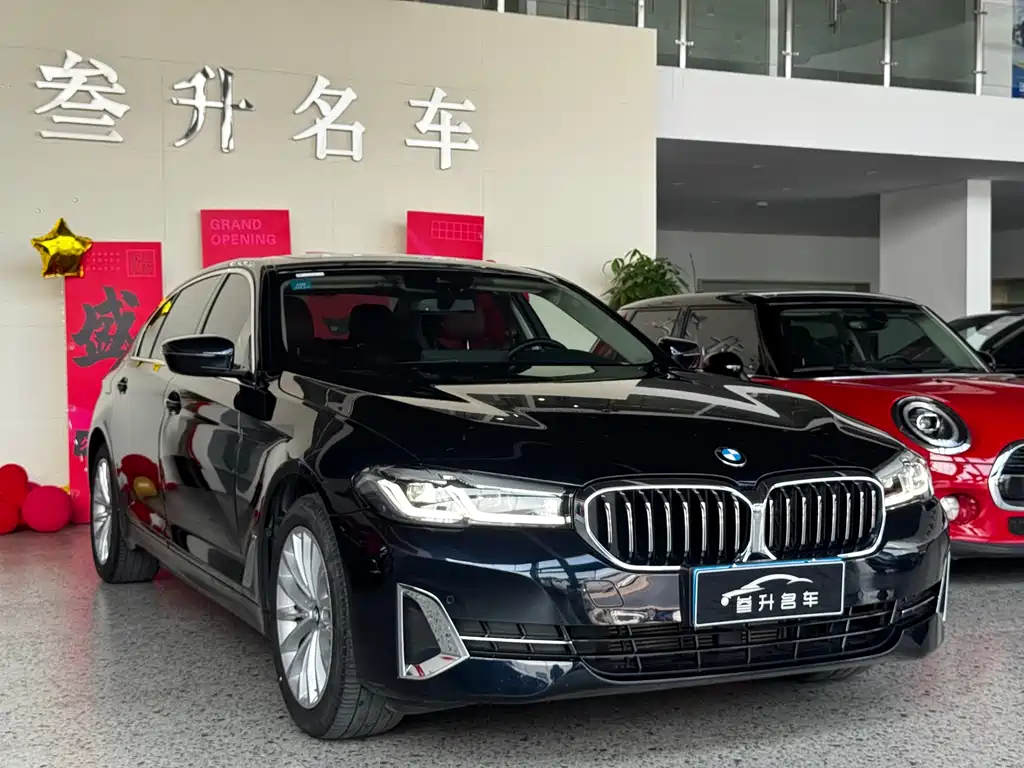 BMW 5 Series 2023 — фото 1