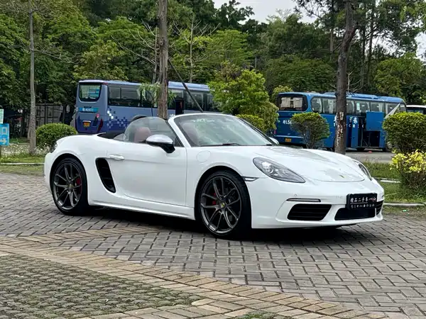 Porsche 718 2018