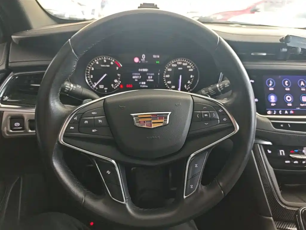 Cadillac XT5 2020 — фото 11