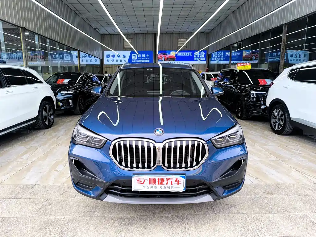 BMW X1 2022 — фото 2