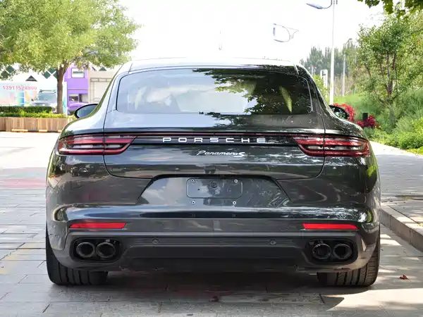 Porsche Panamera 2019