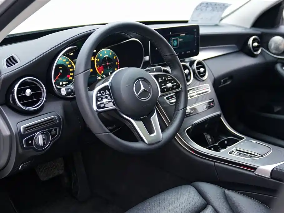 Mercedes-Benz C-Class 2019 — фото 8