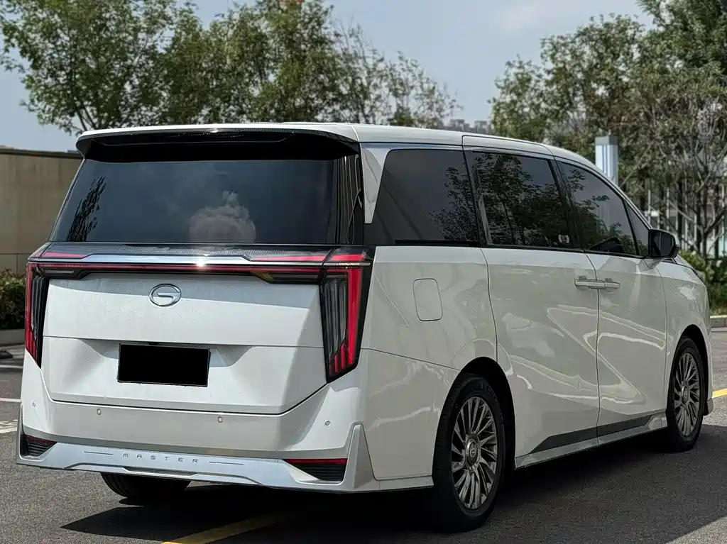 GAC Motor Trumpchi M8 2023 — фото 17