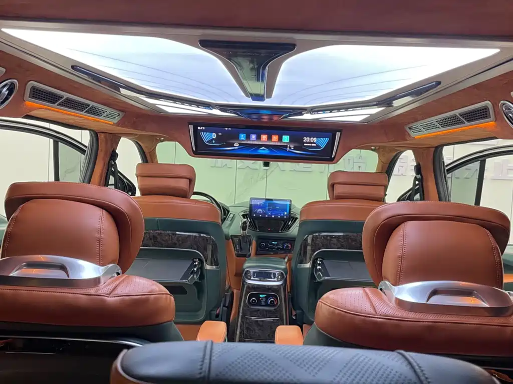 Ford Tourneo 2023 — фото 17