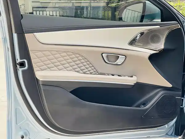 BYD Han 2024