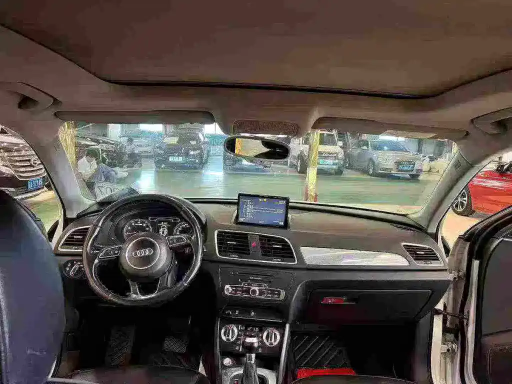 Audi Q3 2015