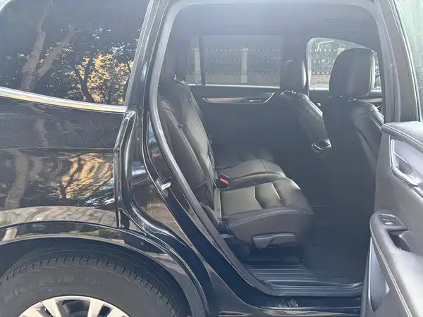 Cadillac XT6 2021