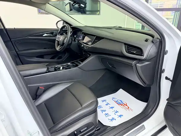 Buick Regal 2024