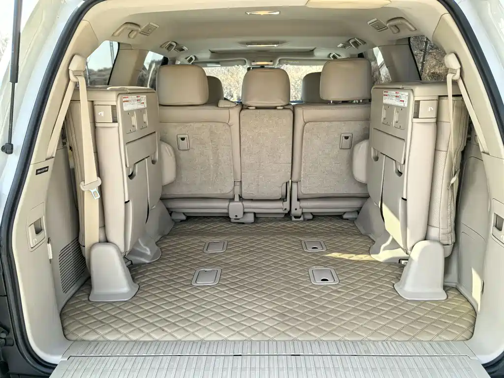Toyota Land Cruiser 2019 — фото 16