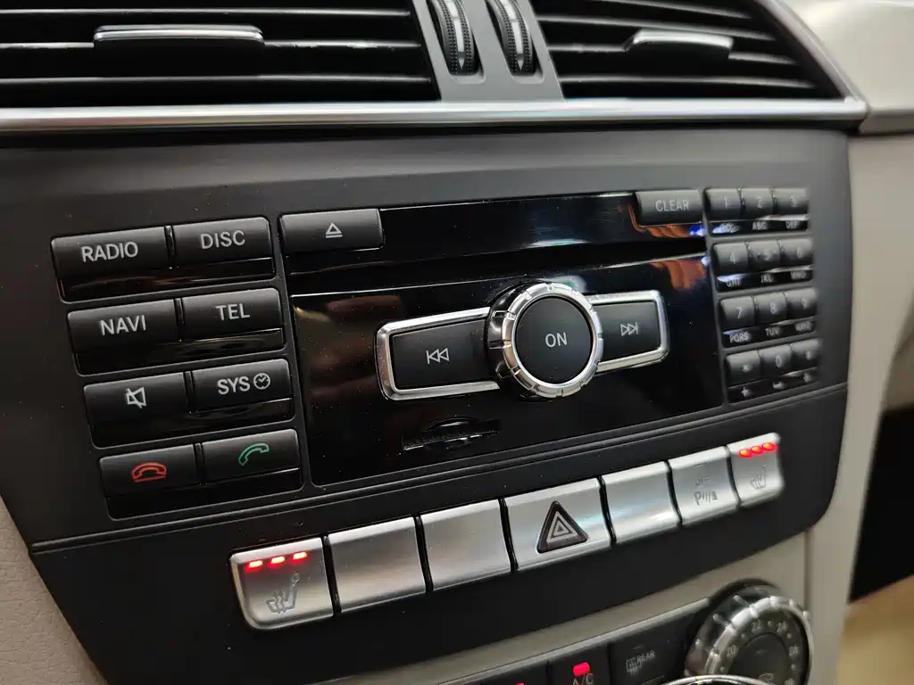 Mercedes-Benz C-Class 2012 — фото 26