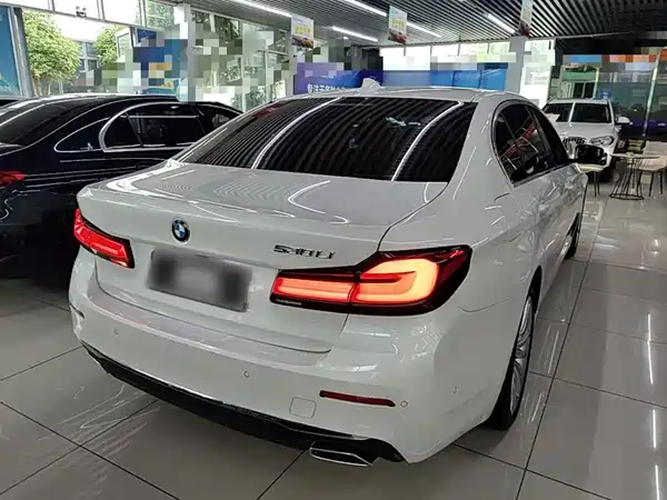 BMW 5 Series 2021