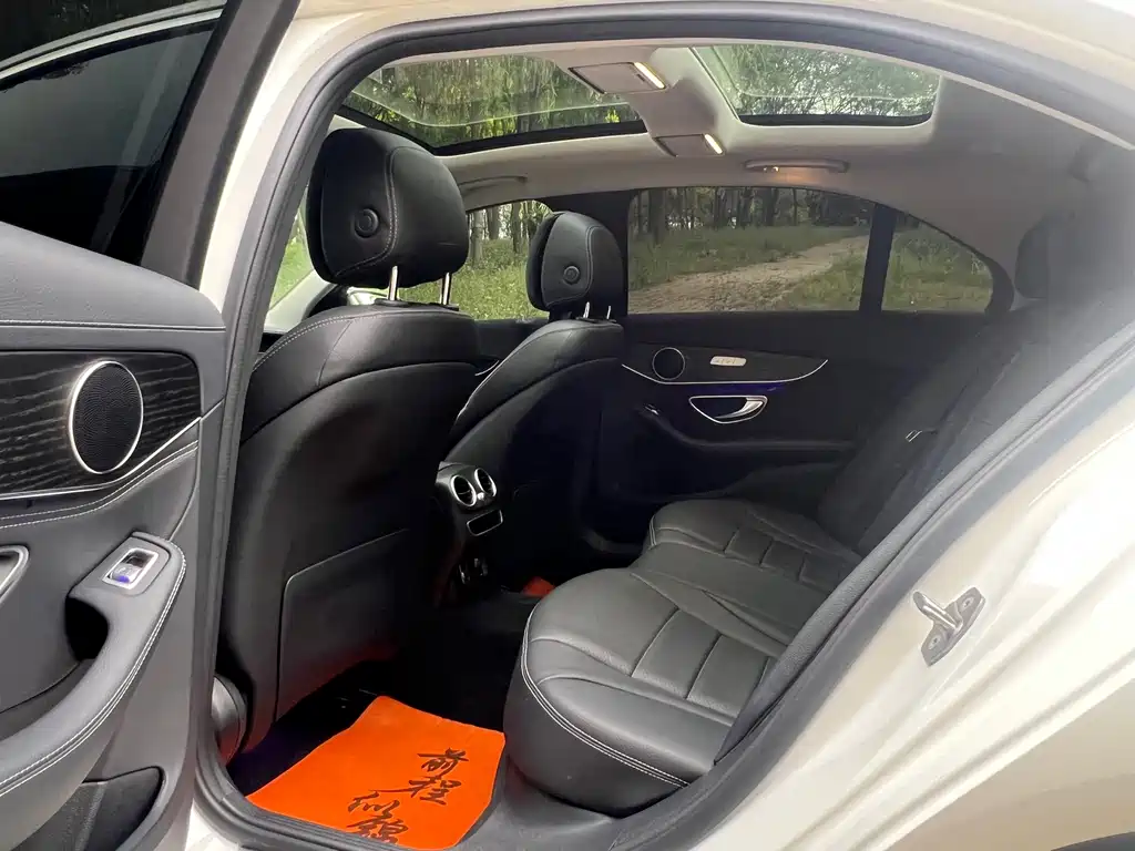 Mercedes-Benz C-Class 2020 — фото 6
