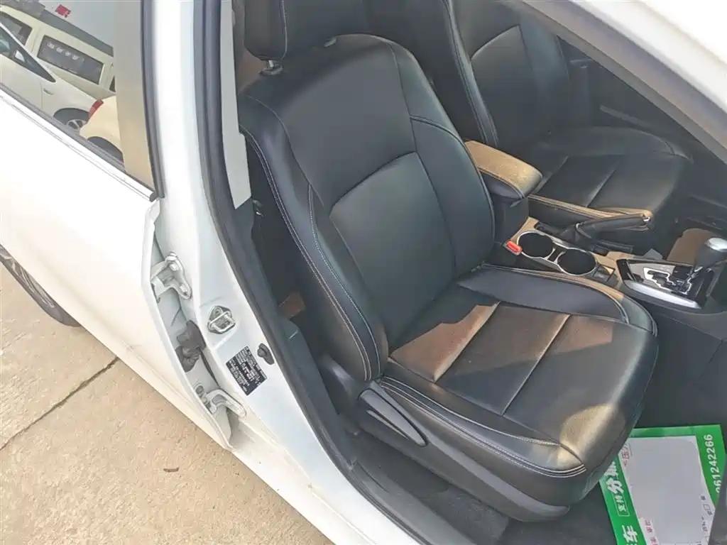 Toyota Corolla 2019 — фото 25
