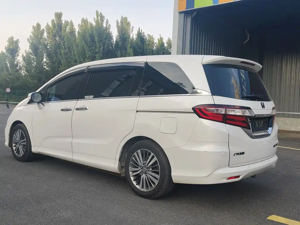 Honda Odyssey 2019 — фото 4