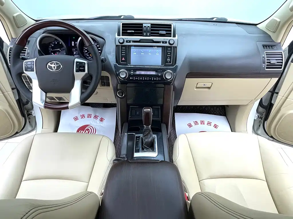 Toyota Prado 2017 — фото 13