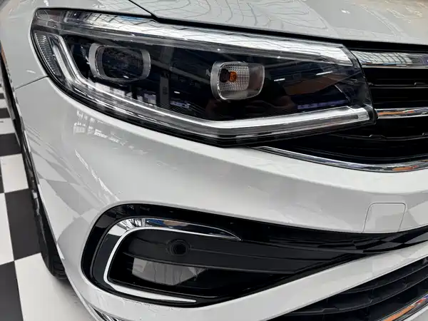 Volkswagen Bora 2023