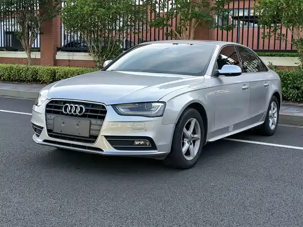 Audi A4L 2014