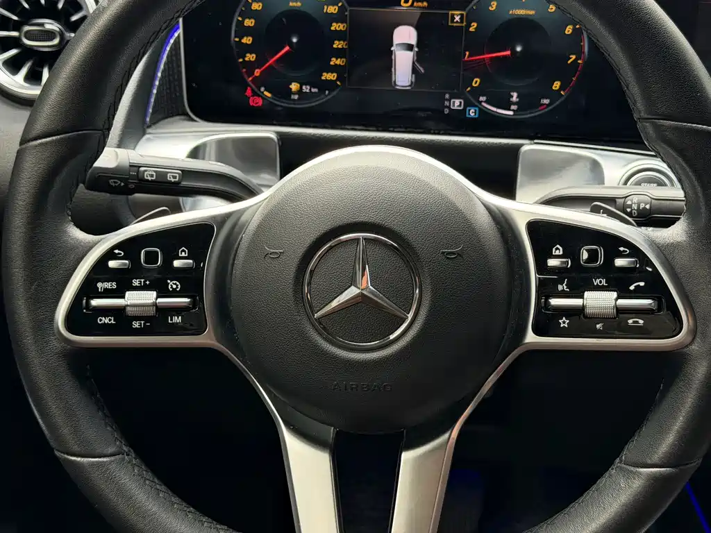 Mercedes-Benz GLB 2021 — фото 16